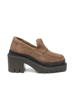 Vidorreta Outlet|Mocasín de tacón en serraje taupe Panteta